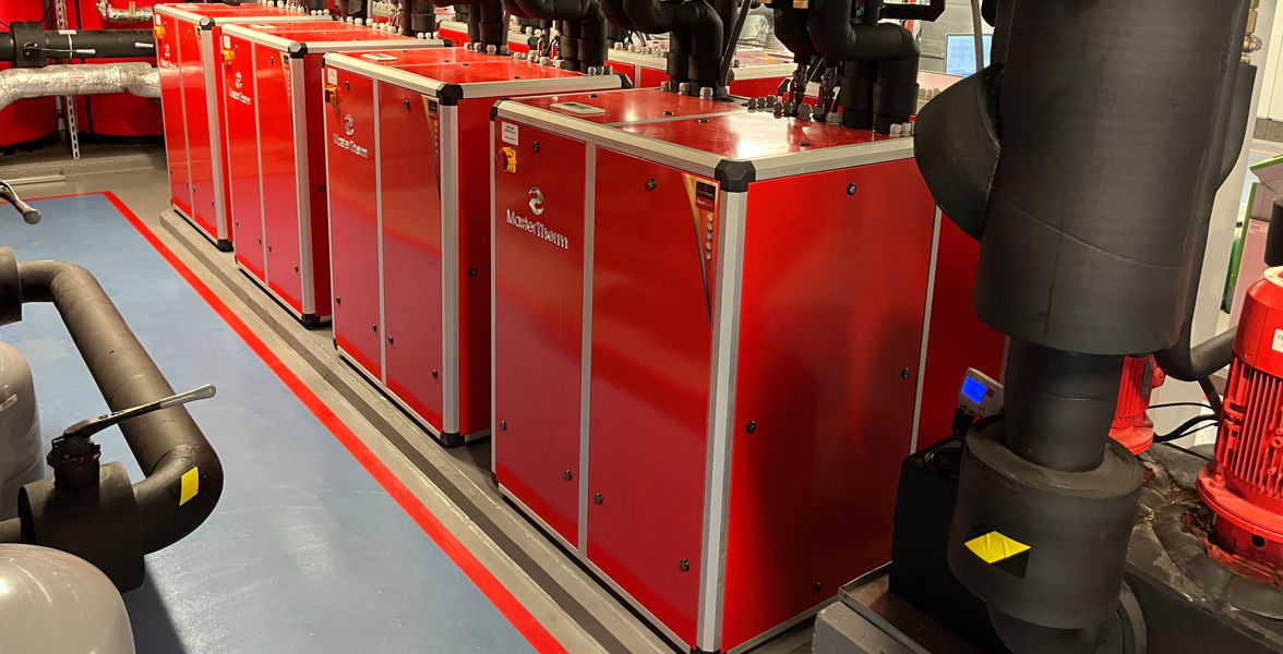 Chlazení urychlovače částic v Ústavu jaderné fyziky