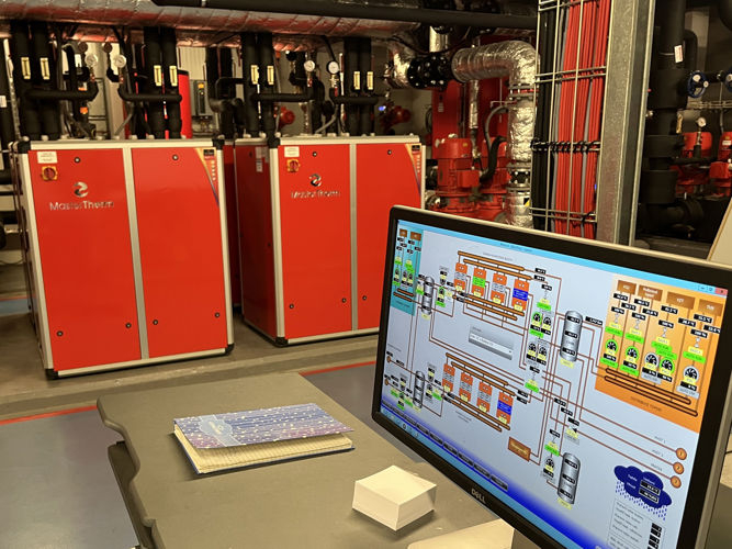 Chlazení urychlovače částic v Ústavu jaderné fyziky