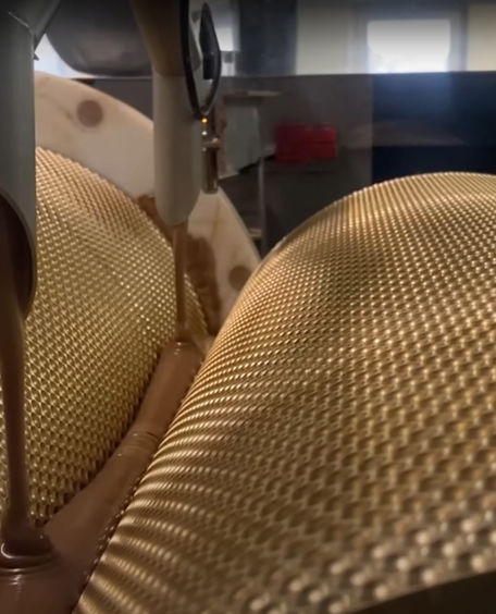 Chlazení a zpětné využívání tepla v továrně na cukrovinky POEX