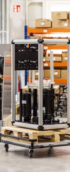 <p><span style="color:hsl(0, 0%, 100%);">Dáváme přednost kvalitě před kvantitou. Nejsme masovým výrobcem, ale výrobcem jedinečných řešení.</span></p>